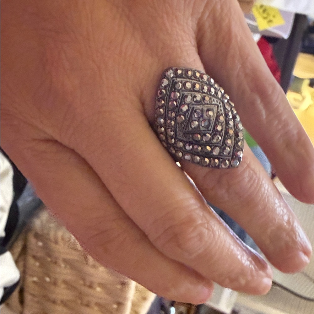 Gray Shiny Ring?